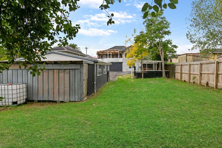 4 Paton Avenue Te Atatu South_23