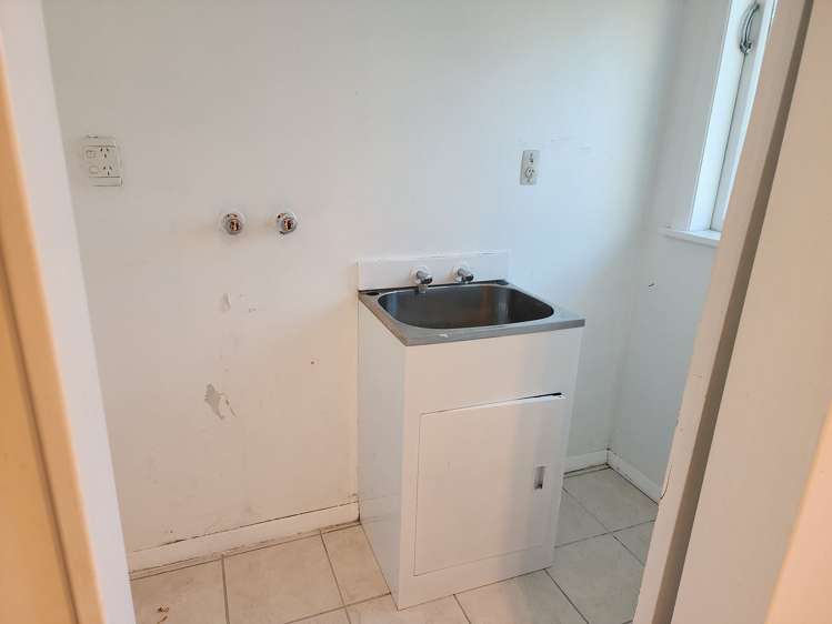 114 Wainuiomata Road Wainuiomata_22