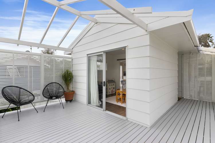 2/23 Aeroview Drive Beach Haven_11