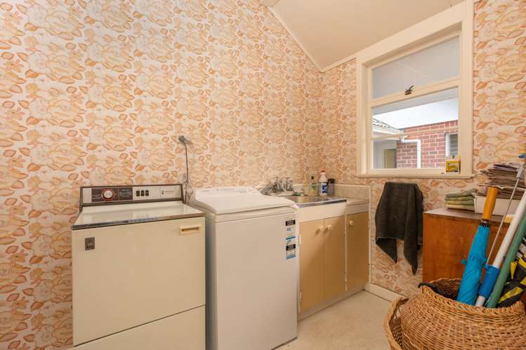 3 Mackesy Road Parahaki_17