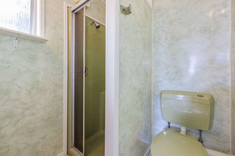 1 Surman Place Glen Eden_22