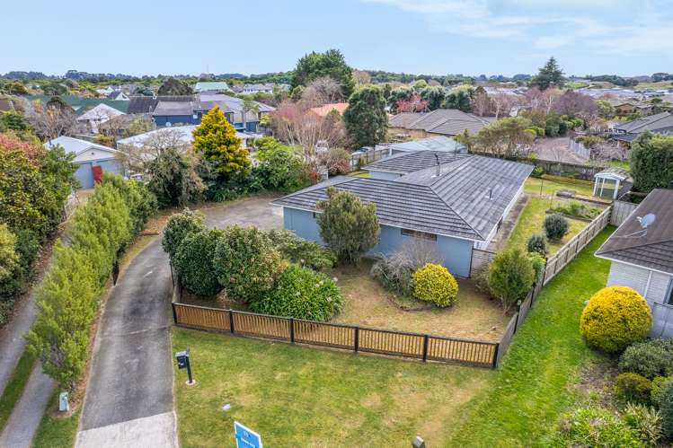 10 Graham Grove Waikanae_24