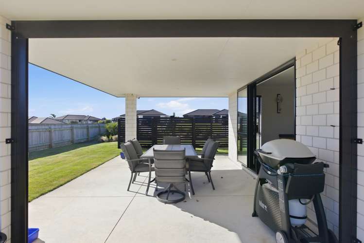 31 Honeyfield Drive Whalers Gate_14