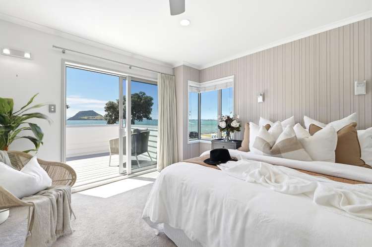 19 Beach Road Otumoetai_16