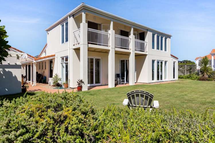 1 Kawaroa Close New Plymouth Central_9