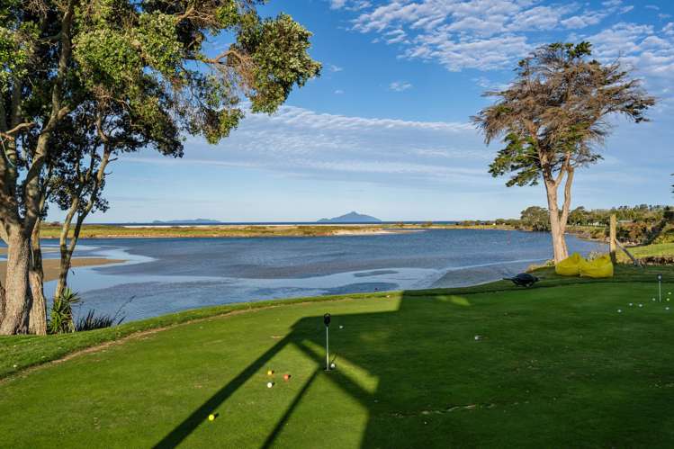 281 Cove Road Waipu_31