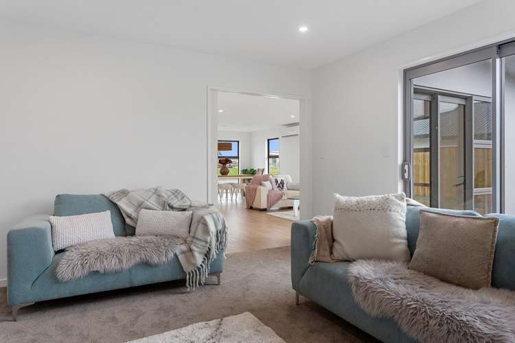 11 Merino Crescent Amberley_6