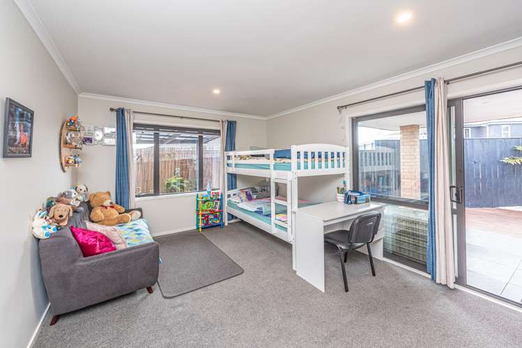 23 Magnolia Crescent Tawhero_15