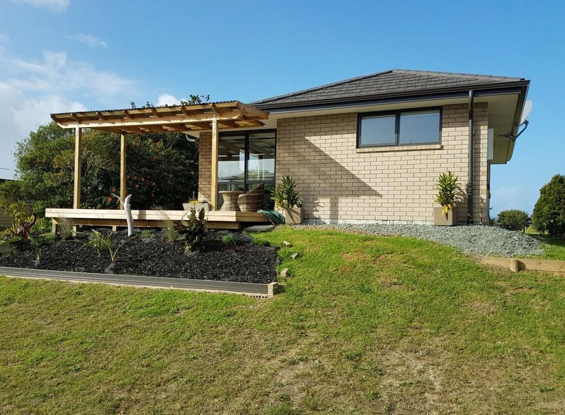 32 Manaia View 2010_0