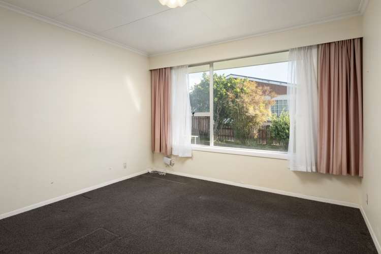 1/12 Newbourne Crescent Redwoodtown_10