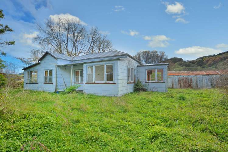 1080 Tauwhareparae Road Tolaga Bay_1