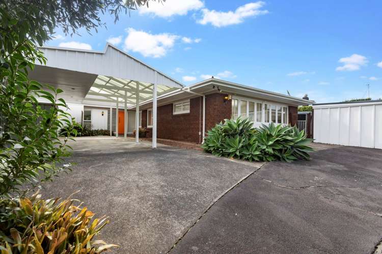 11 Seymour Road Mellons Bay_9