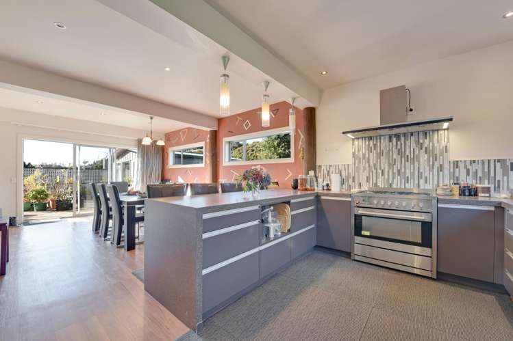 111 Bates Road_5