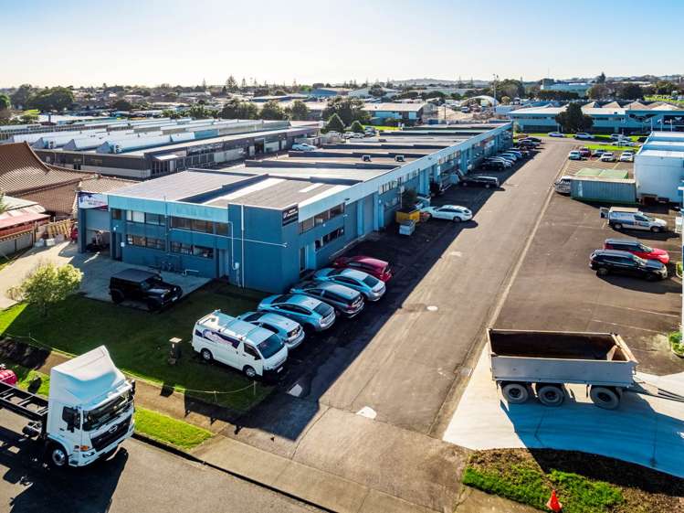 Units E&F/19 Norman Spencer Drive Papatoetoe_1