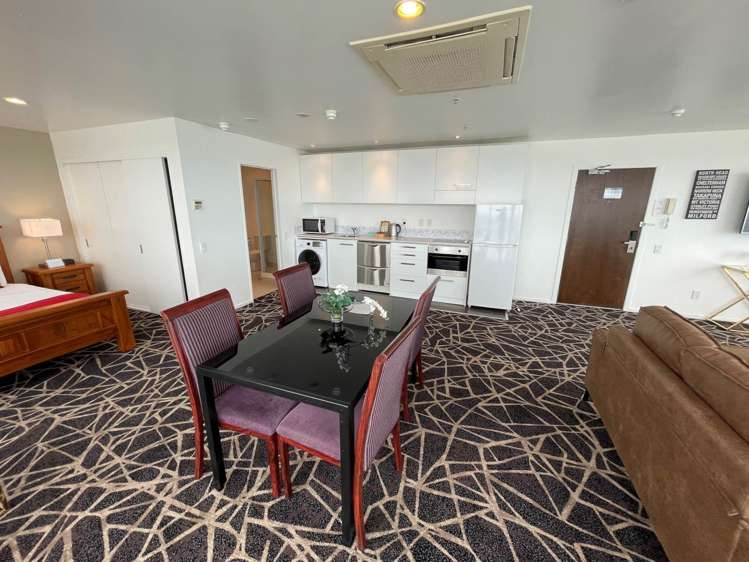 2309/10 Waterloo Quadrant Auckland Central_5