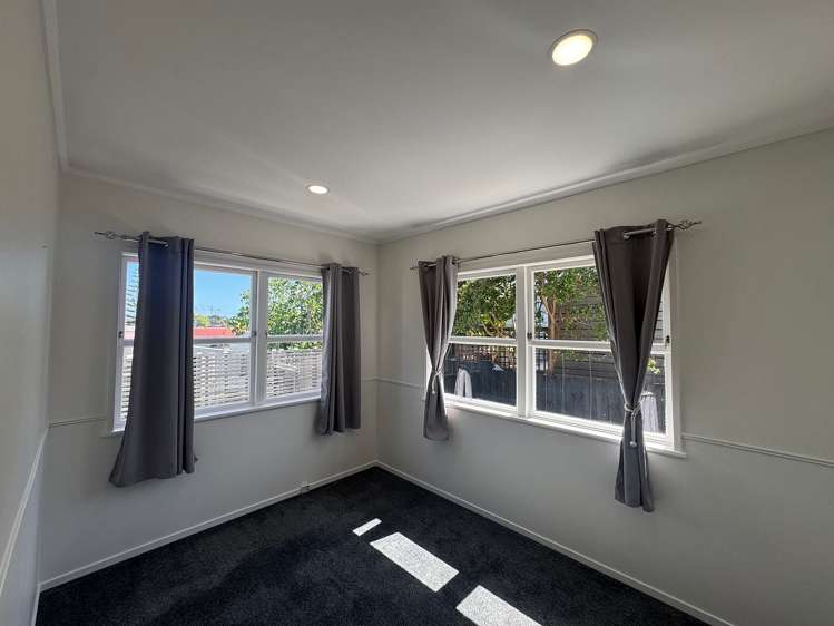 4 Pauline Place Bucklands Beach_4