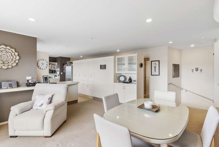 10b Edgewater Grove Orewa_14