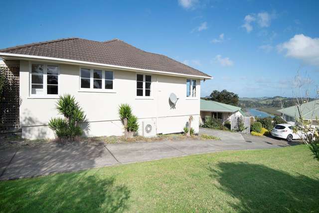 13 Vipond Road Stanmore Bay_3