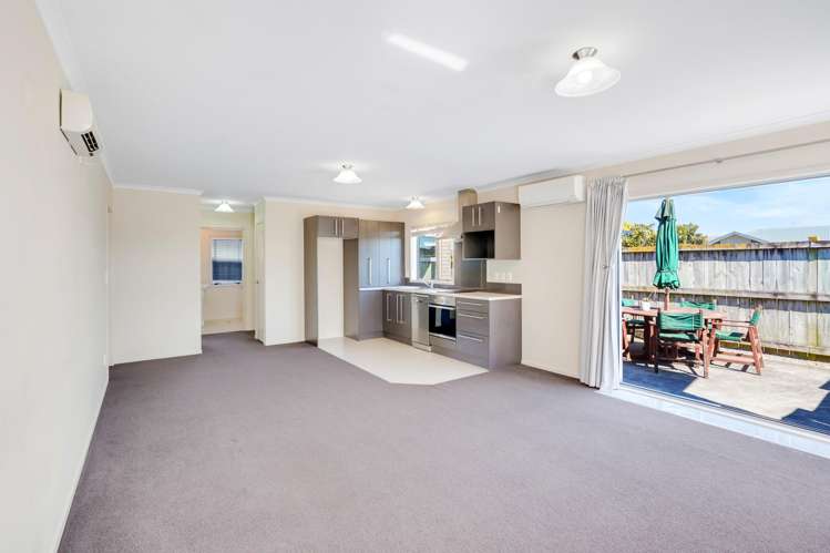 30 & 30A Sirius Crescent Rototuna North_25