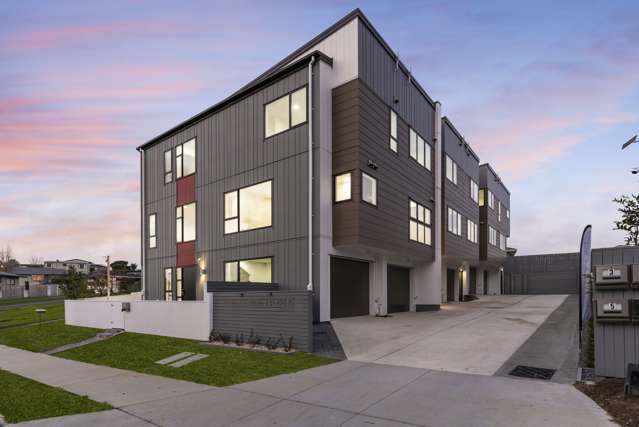2/2 Flaunty Place West Harbour_1