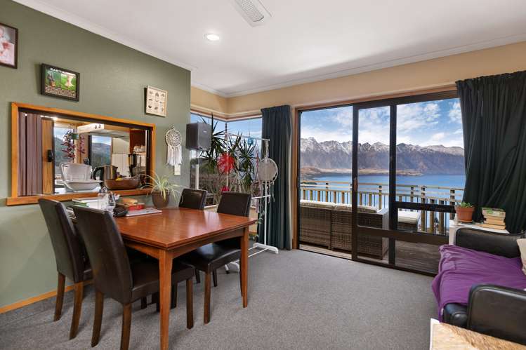 41 Greenstone Place Fernhill/Sunshine Bay_12