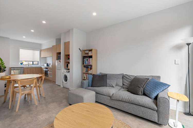 4/23 Middleton Road Johnsonville_5