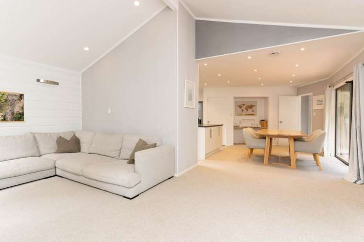 9 Awaruku Road Torbay_7