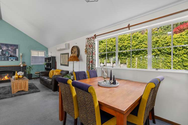 8 and 8a Angle Street Picton_10