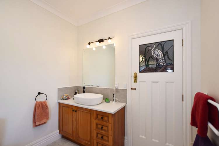 87 Herriot Street Richmond_11