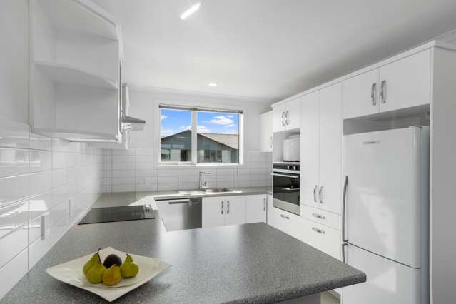 73/4 Greystone Place Omokoroa_2