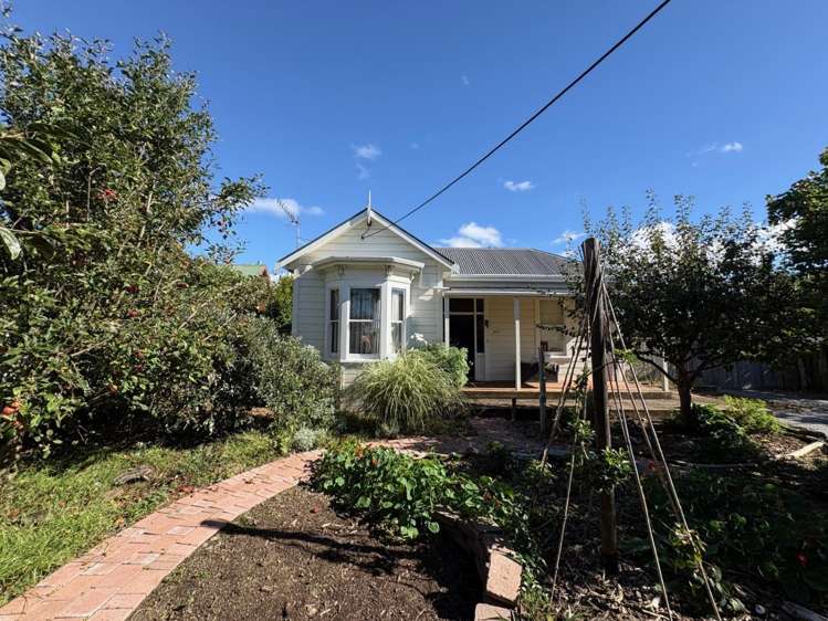 8 Hereford Street 10516_8