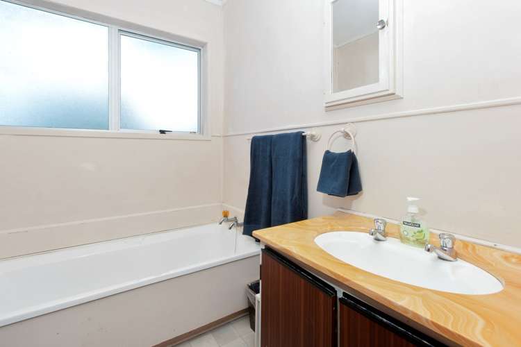 28 Kelman Road Kelston_11