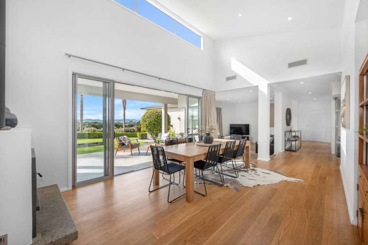 9 Intrepid Crescent Beachlands_28