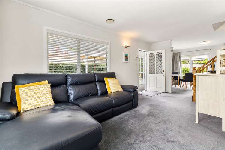 1a Barberry Lane Te Atatu Peninsula_12