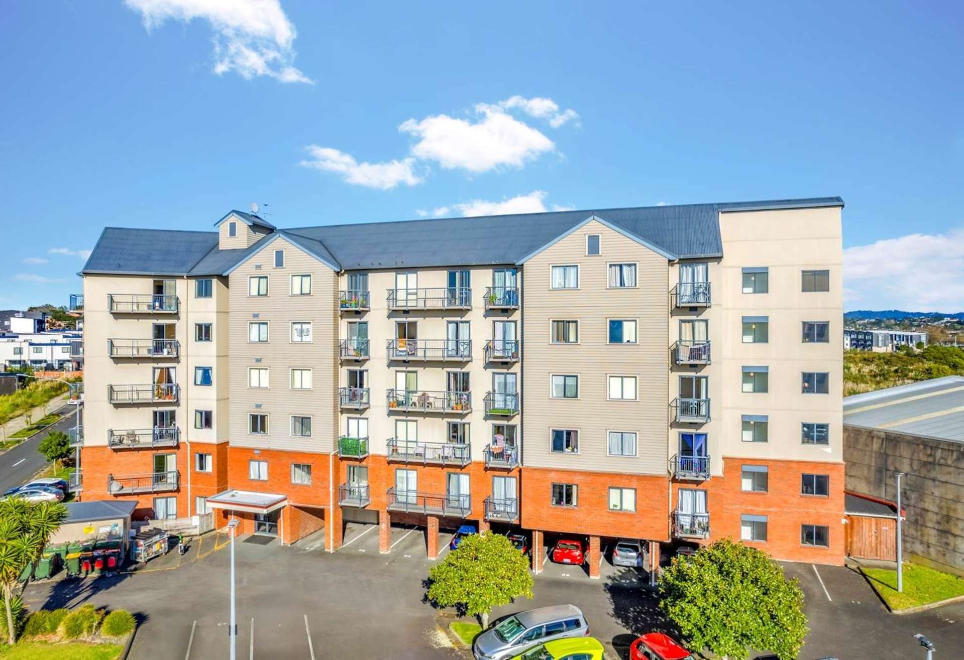 5k/10 Crown Lynn Place New Lynn_0