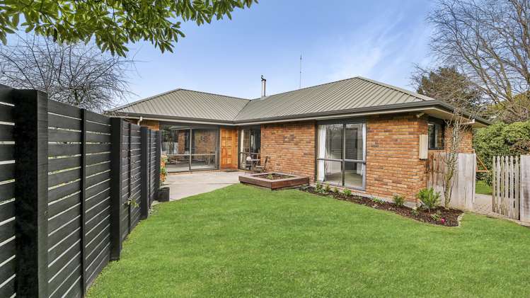8 De Renzie Place Kirwee_20