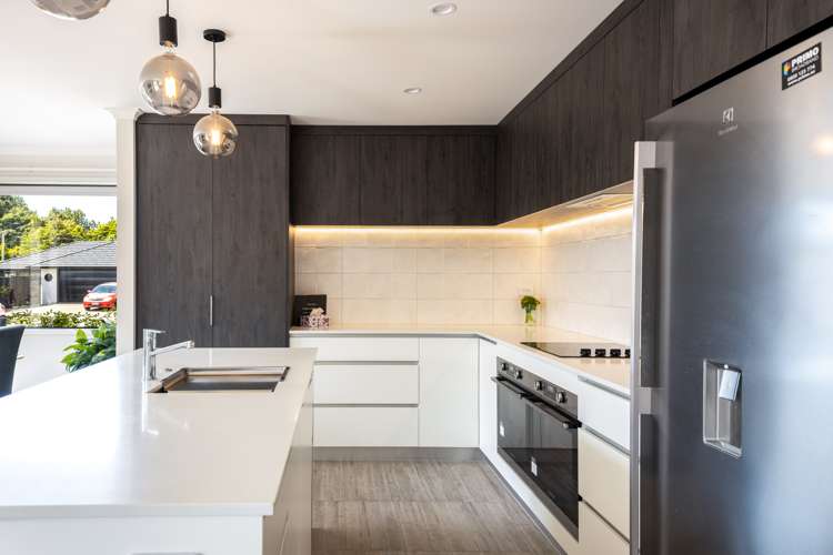 12 Rehua Place Waiwhakaiho_20