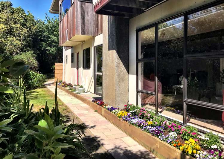 14 Kirkway Raumati Beach_27