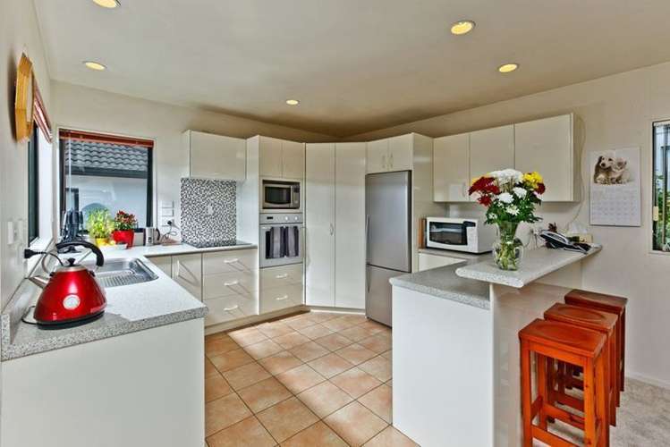 2/14 Greenridge Court Glenfield_4