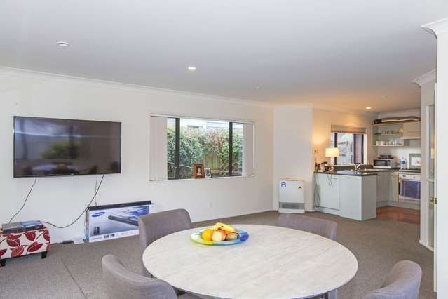 2/497 Riverside Drive Fairfield_1