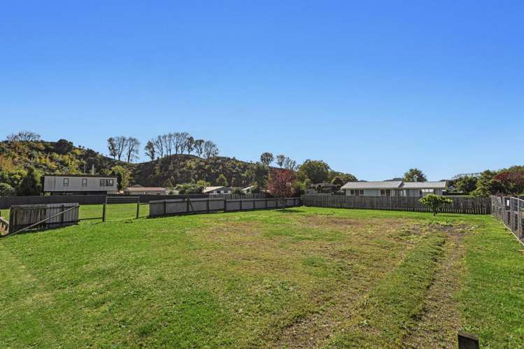 10 Peter Lippa Drive_2