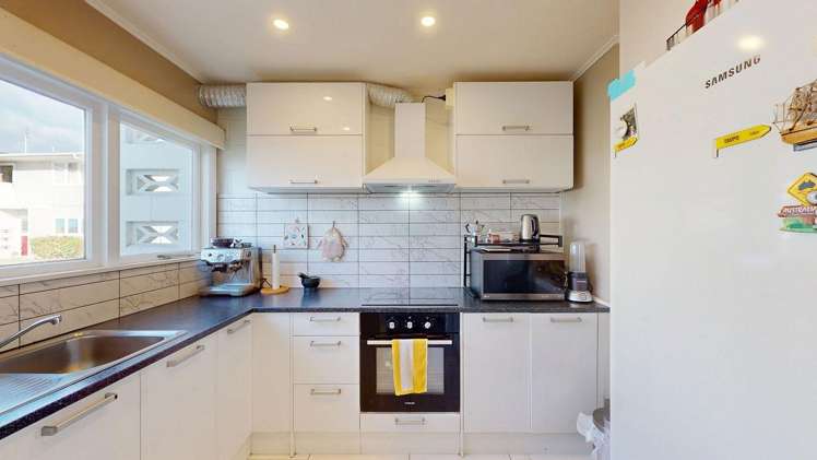 2/6 Keys Street 11306_4