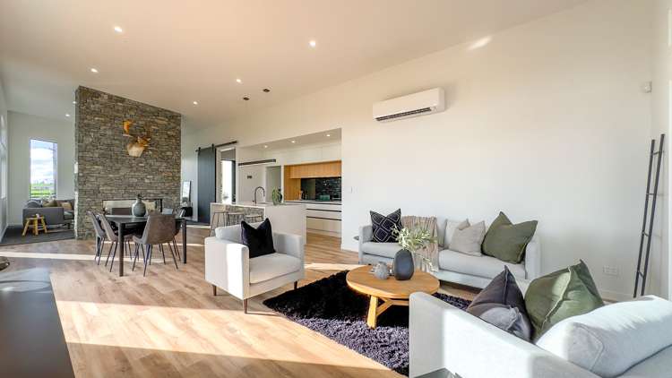 65 Livingstone Road Ngahinapouri_8