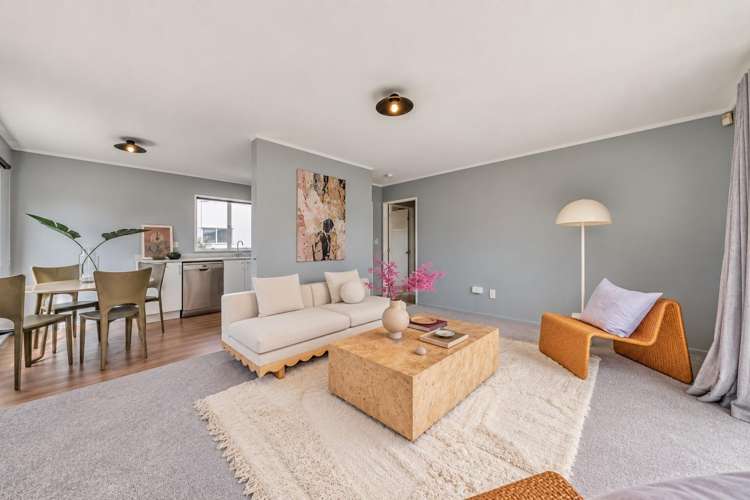 2/14 Plunket Avenue Petone_3