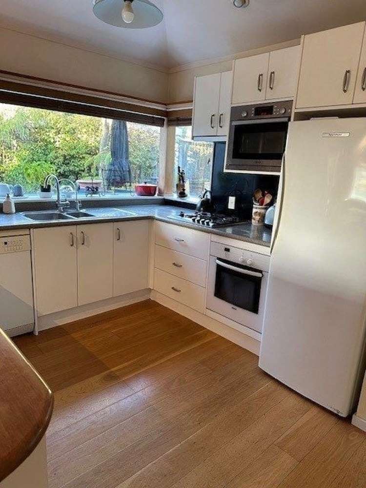 1A Tui Crescent Waikanae_1