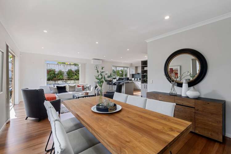 12 Bur Oak Terrace Schnapper Rock_10