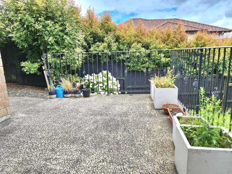 5 Vidal Way Flat Bush_5