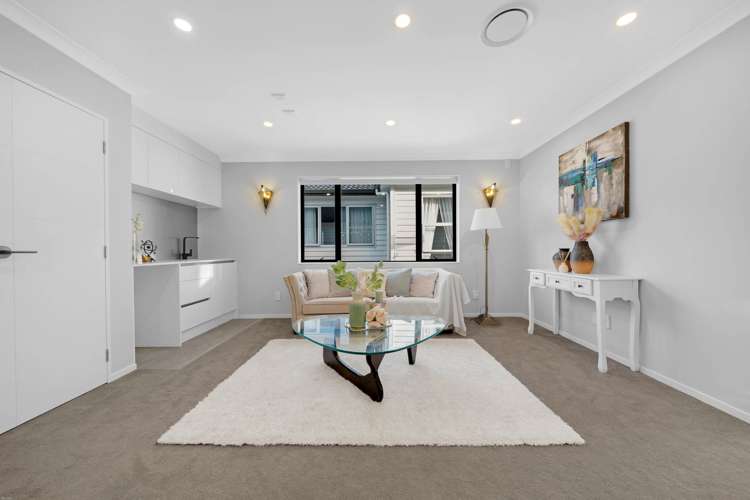 25 Koropa Road Flat Bush_17