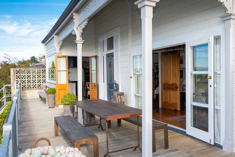 1 Seaview Terrace Bluff Hill_10