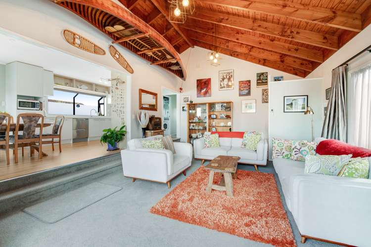 17 Leiden Place Totara Vale_8